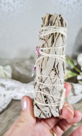 Witte Salie Smudgestick met Dahlia - 10 cm