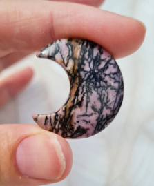 Rhodoniet Edelsteen Maan no.2