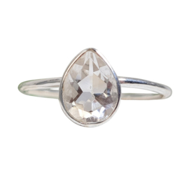 Edelsteen Ring Bergkristal Druppel 925 Zilver - Maat 17