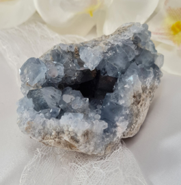 Celestien Edelsteen Cluster Geode - Madagaskar - 9cm - Blauw