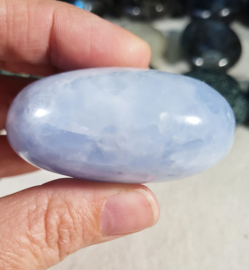 Blauwe Calciet Handsteen no.1 - 6 cm