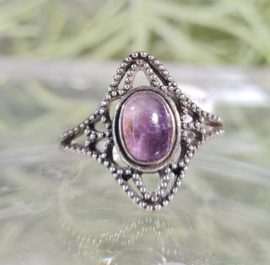 Ring - Oval - 925 Sterling Silver - Amethyst - Size 7