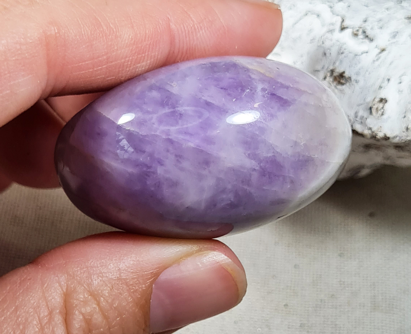Amethist Handsteen no.6 - 4 cm Edelsteen