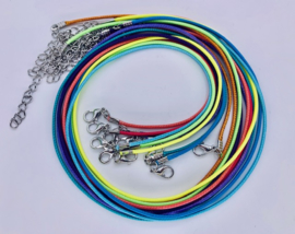 Ketting - diverse kleuren - 45cm