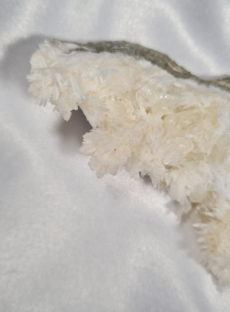 Zeoliet Thomsoniet Calciet en Natroliet no.11