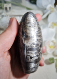 Zwarte Maansteen Edelsteen Sculptuur 9 cm no.2