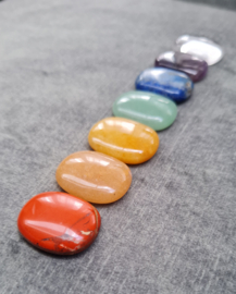 7 chakra's zorgenstenen set - 2,5cm