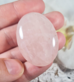 Rozenkwarts Platte Steen no.6 - 4 cm Edelsteen