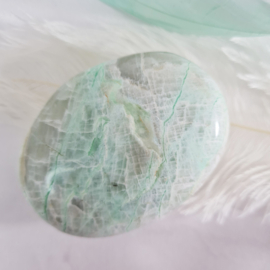 Groene Maansteen Edelsteen no.3A - Palmsteen - 6 cm