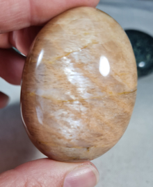 Maansteen Donker Microklien Handsteen no.6 - 5 cm