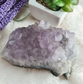 Amethyst Crystal Cluster 10 cm - light purple