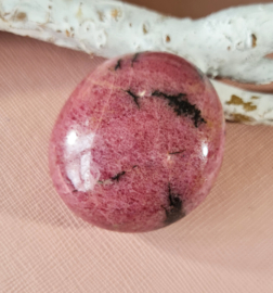 Rhodoniet Palmsteen - no.4 - Madagaskar - 4,5 cm