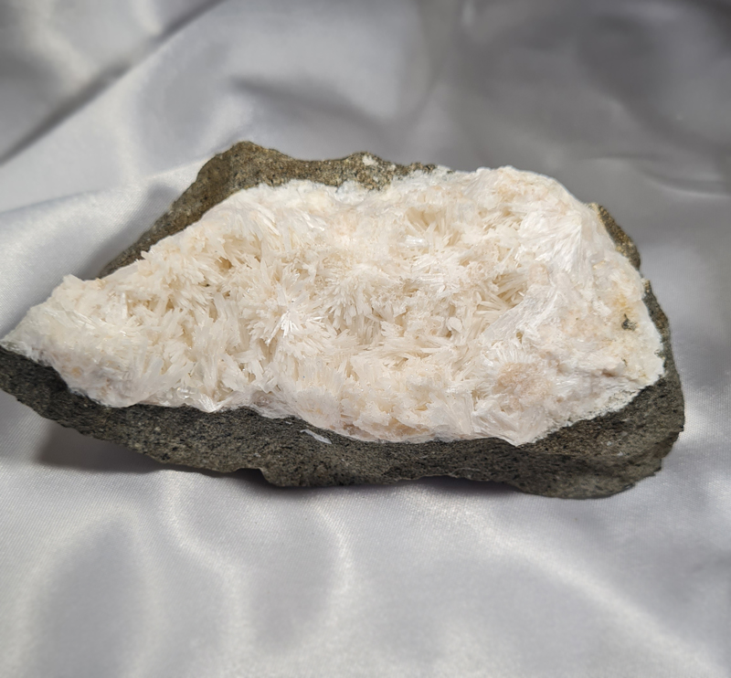 Zeoliet Thomsoniet Calciet en Natroliet no.5