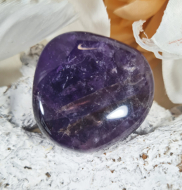 Amethist Platte Steen 4 cm no.1 Edelsteen