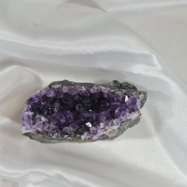 Amethyst Purple - Gemstone Cluster - extra quality - 9 cm
