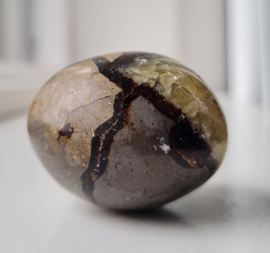 Septarie Handsteen - Ronde Vorm - no.9
