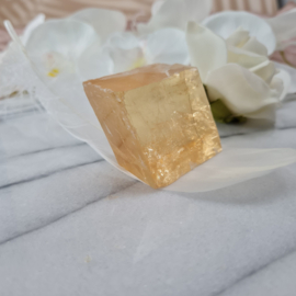 Honey Calcite - Raw Crystal - 5 cm