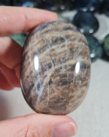 Zwarte Maansteen Palmsteen Edelsteen no.02 - 5,5 cm