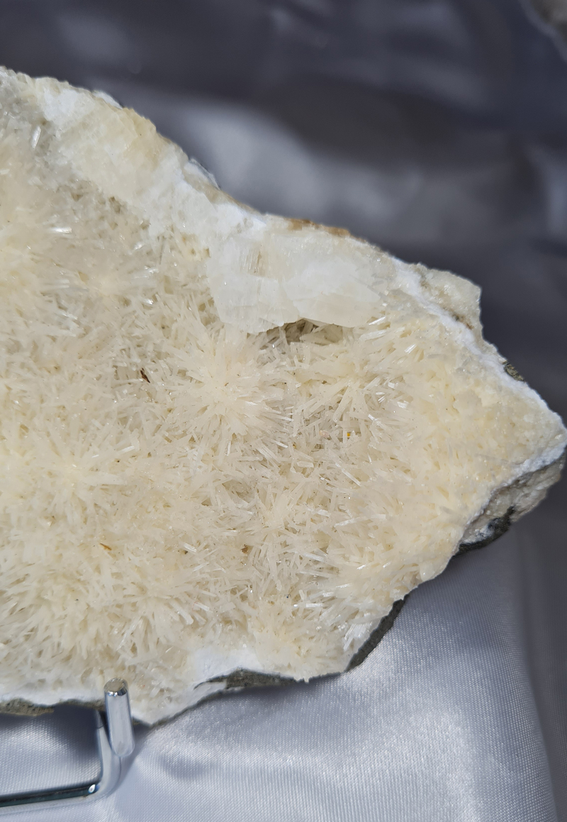 Zeoliet Thomsoniet Calciet en Natroliet no.1