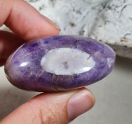 Amethist Handsteen 5 cm no.1 Edelsteen