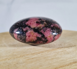 Rhodoniet - Palmsteen - no.3 - Madagaskar - 5,4 cm