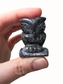 Uil Larvikiet Edelsteen 4 cm - Bescherming en Intuïtie - div. soorten