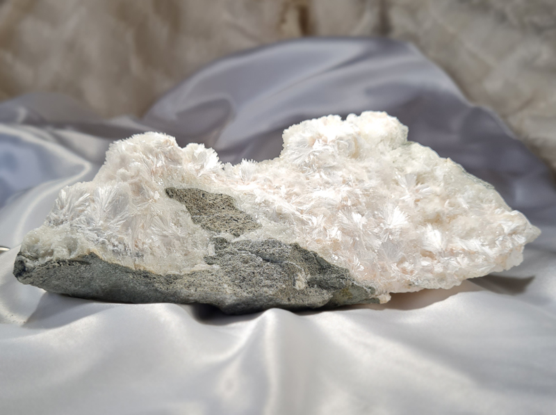 Zeoliet Thomsoniet Calciet en Natroliet no.2