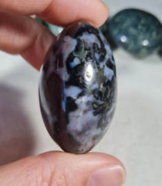 Gabbro - Merliniet Handsteen no.6 - 4,5 cm