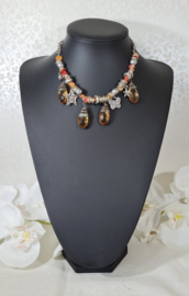 Ketting roodbruin bedels