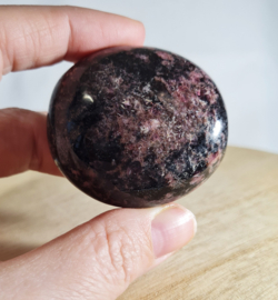 Rhodoniet - Palmsteen - no.7 - Madagaskar - 5 cm