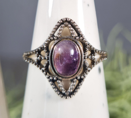 Ring - Oval - 925 Sterling Silver - Amethyst - Size 7