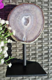 Agaat - Geode op standaard - no.8 - 18cm