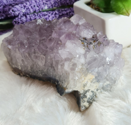 Amethyst Crystal Cluster 10 cm - light purple