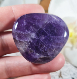 Amethist Platte Steen 4 cm no.2 Edelsteen