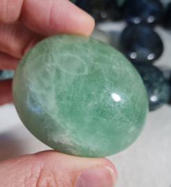 Fluoriet Groen Handsteen Edelsteen no.2 - 5 cm