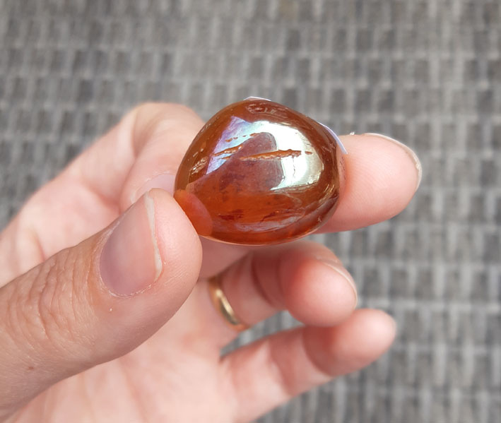 Tangerine Aura / Zonnesteen aura trommelsteen - no.4 -2,6 cm