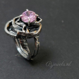 Handgemaakte ring "fused pink"