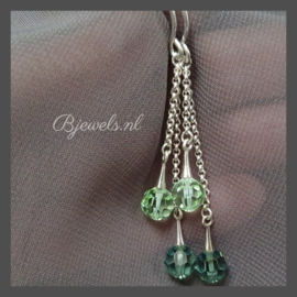 Handgemaakte oorbellen green Swarovski