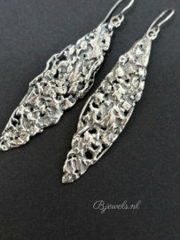 Zilveren oorbellen "French lace"