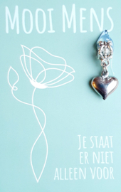 MOOI MENS - JE STAAT ER NIET ALLEEN VOOR
