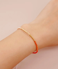 HANDGEMAAKT KRALEN ARMBANDJE
