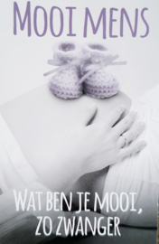 ROZENKWARTS ARMBANDJE  MET BABYVOETJES