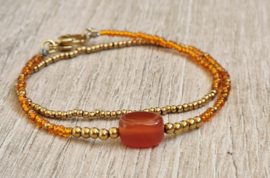 ARMBANDJE. " STRAAL "