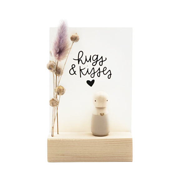 Cadeaudoosje houten poppetje 'Hugs & kisses'