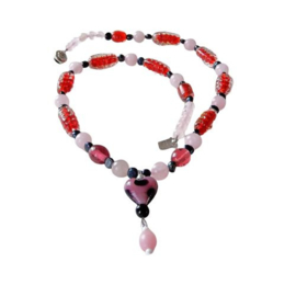 Ketting van rood Muranoglas en rozenkwarts met zwarte zoetwaterparels (50 cm)