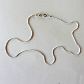 Ronde zilveren ketting (43 cm)