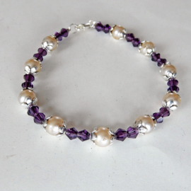 Armband van parelkralen met violet kristal (19,5 cm)
