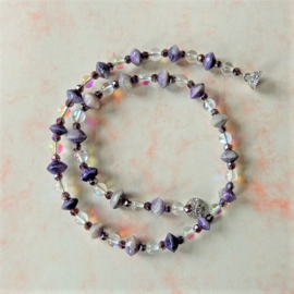 Ketting + armband + oorbellen van paars keramiek, maansteen en kristal (46 en 19 cm lang)