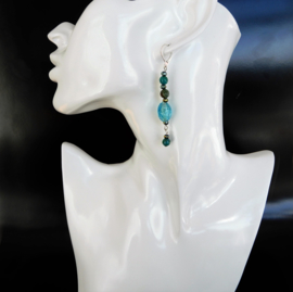 Muranoglas in lichtblauw met chrysocolla en kristallen