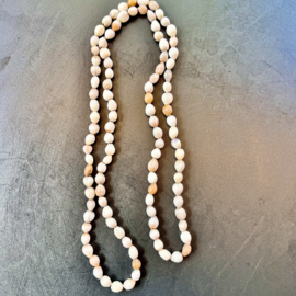 Ketting van Job’s tear beads (wijdte 102 cm)